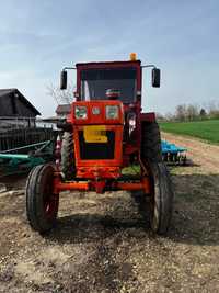 Vand tractor.650+plug și disc