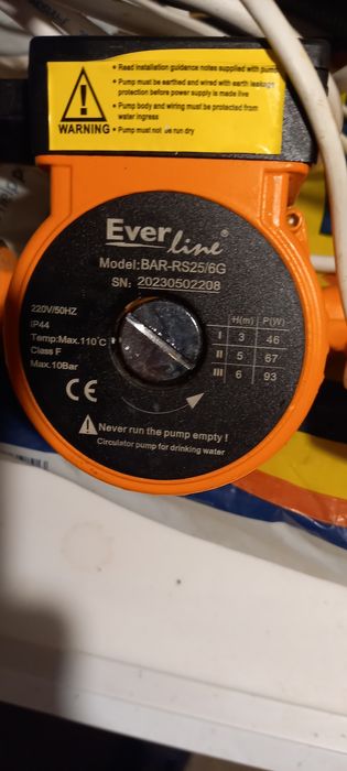 Vând pompa de recirculare Everline