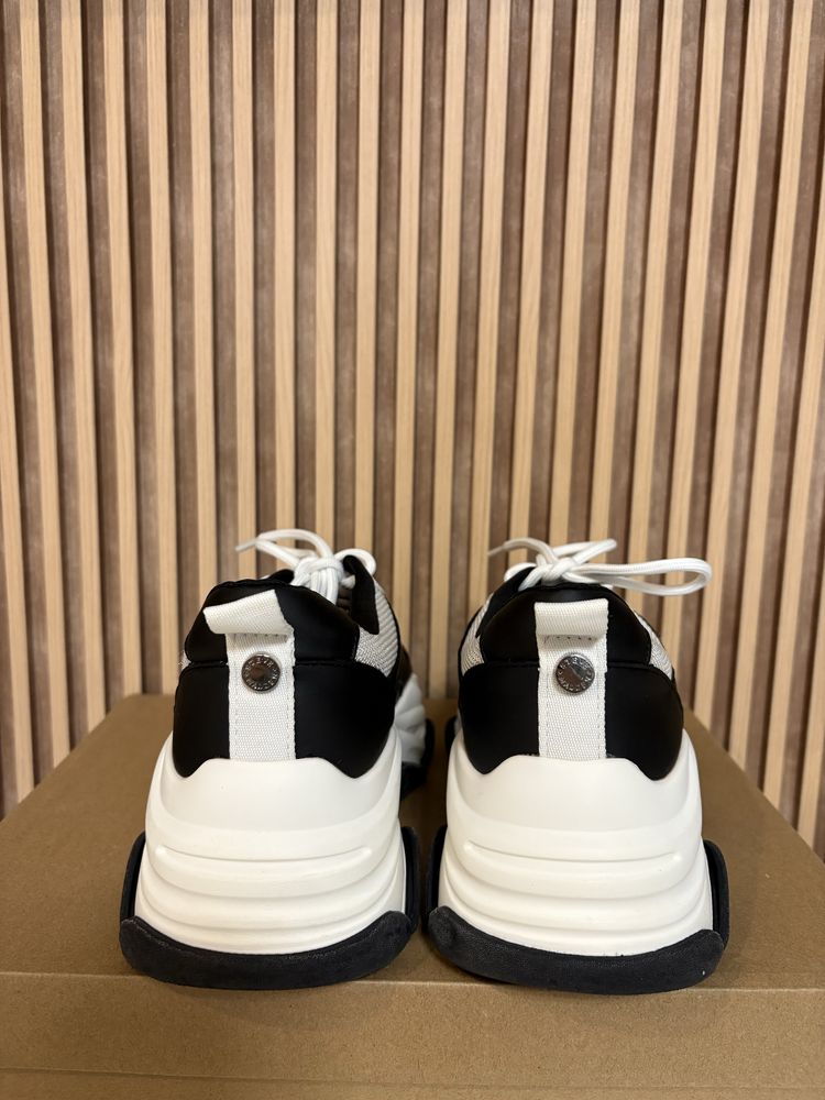 Сникърси Steve Madden 38