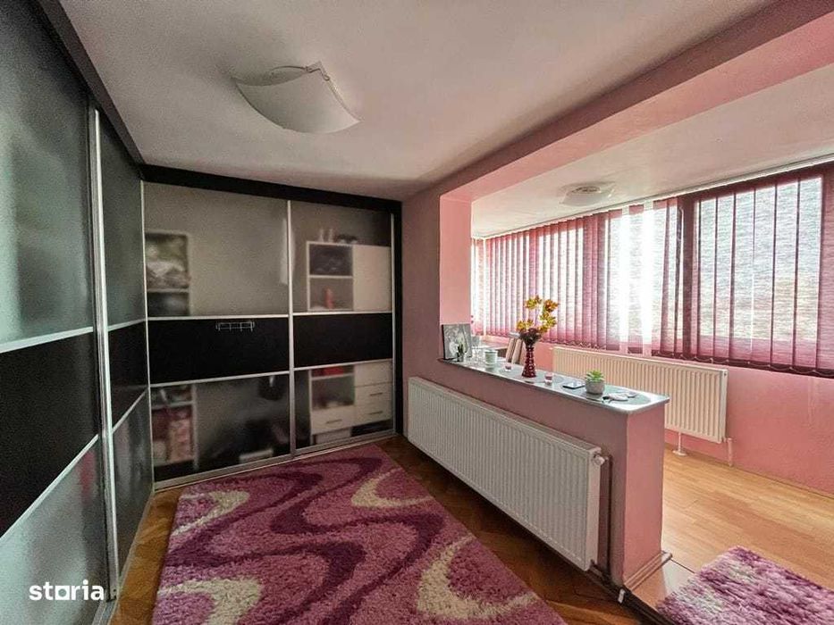Apartament 3 camere, Dambu Pietros