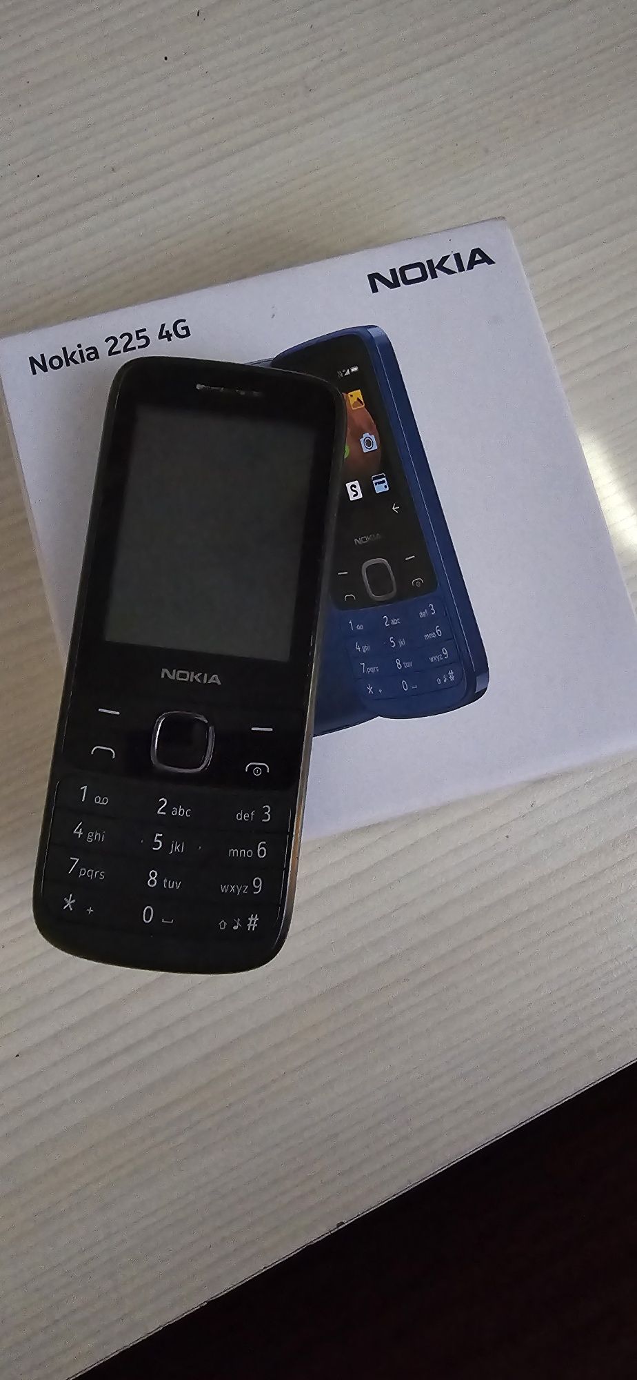 Телефон Nokia 225 4g