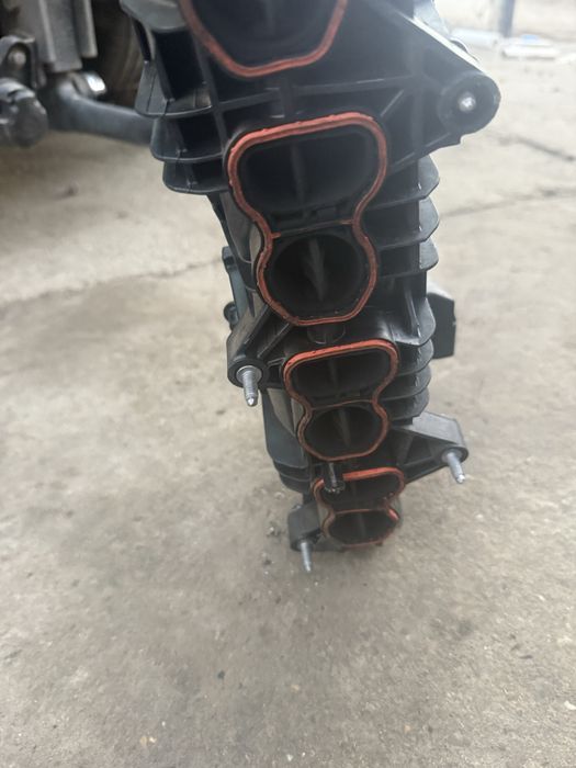 Всмукателен колектор Бмв 3д 258 ( kolektor  3d 258)