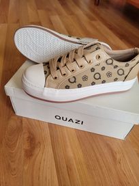 Чисто нови оригинални дамски обувки Quazi номер 37