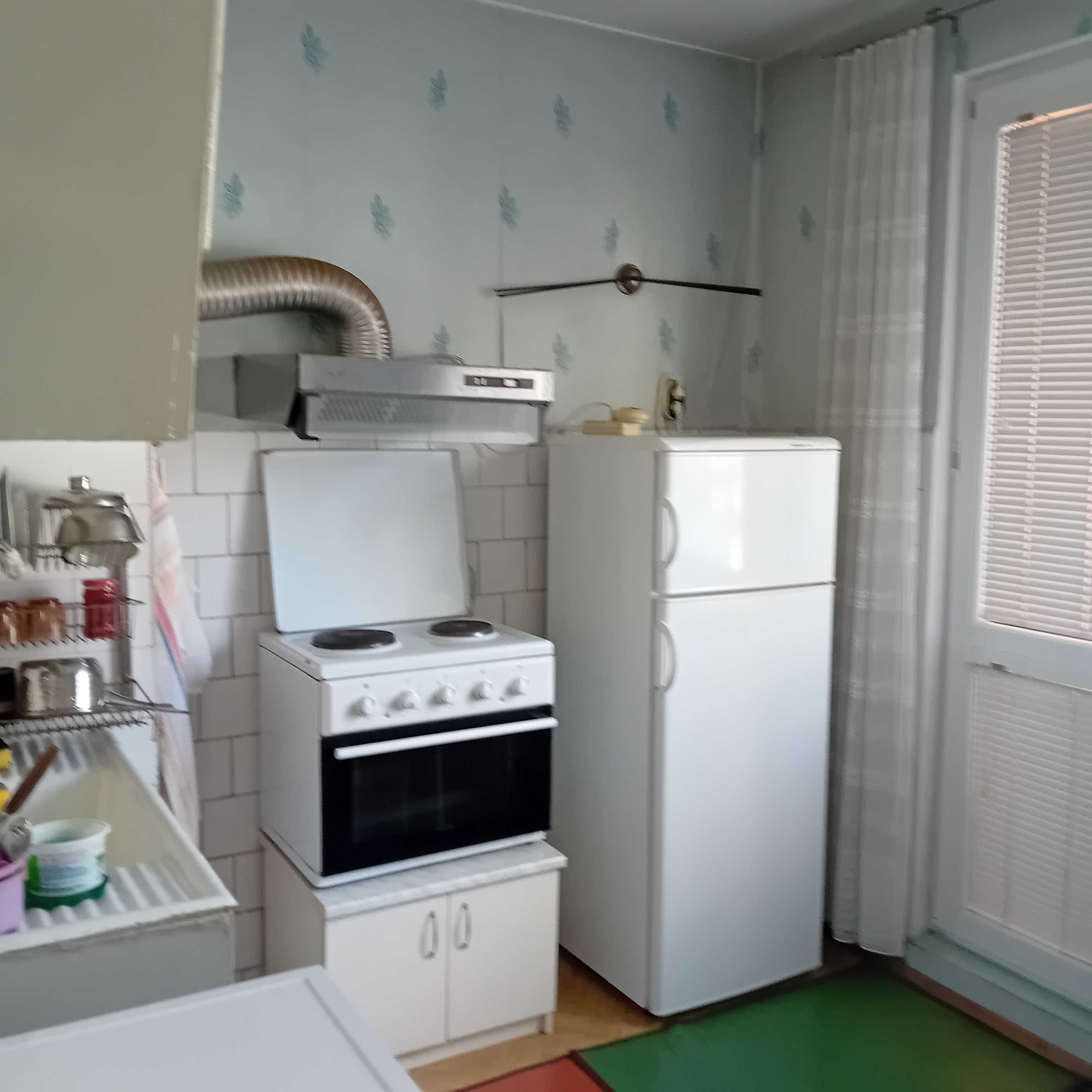Продавам двустаен апартамент
