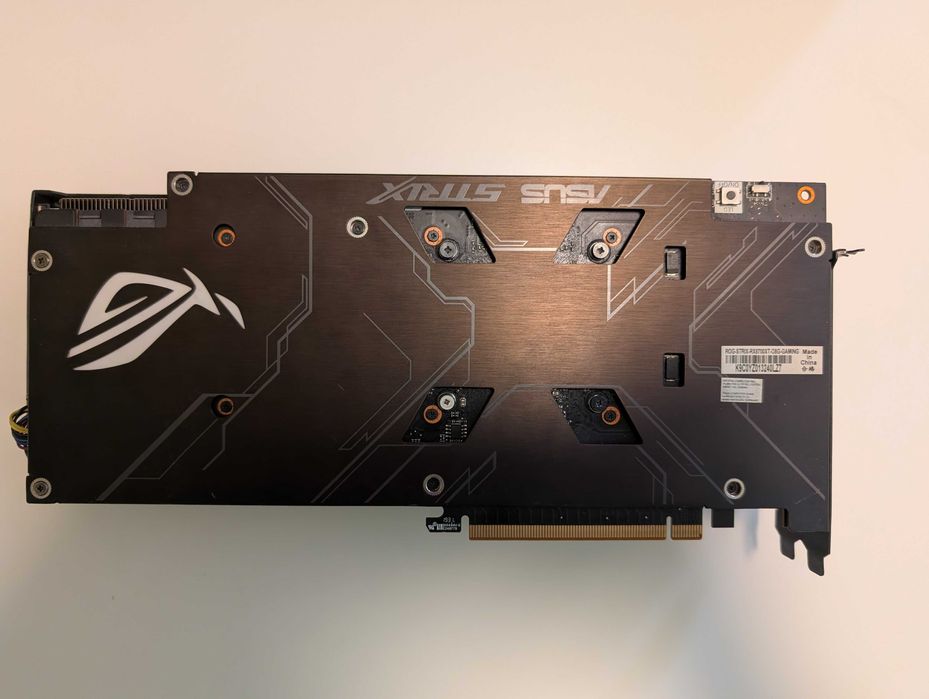 AMD Radeon 5700XT Asus Strix