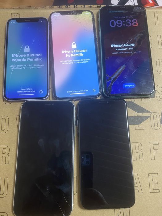 Vand telefoane iphone pentru piese