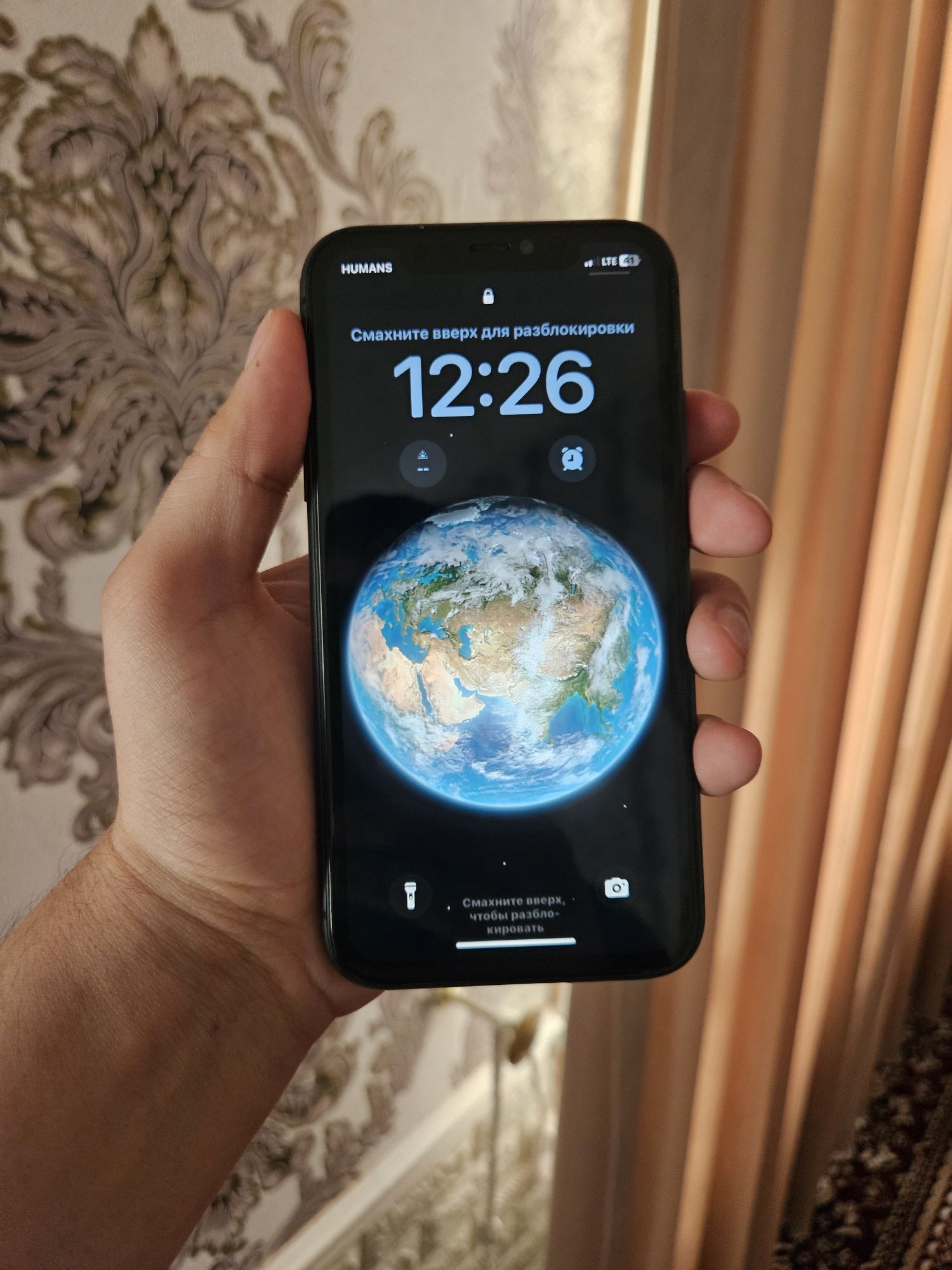 Srochno IPhone 11 128g sotiladi
