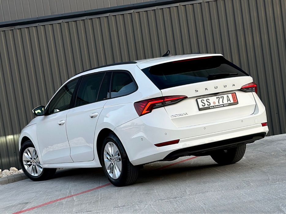 SKODA OCTAVIA IV/Matrix /Bord Virtual /Ambientale/Cutie Automata/etc