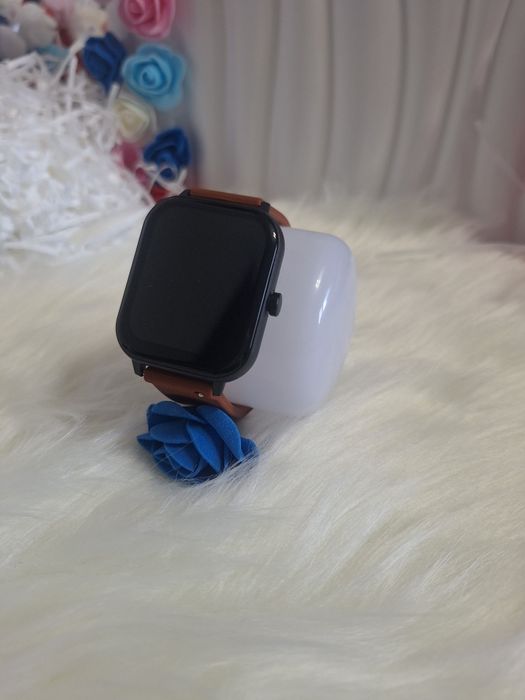 Смарт часовници подърък безжични слушалки и гривна