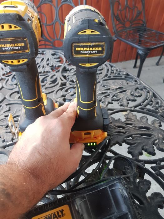 Set bormasini dewalt
