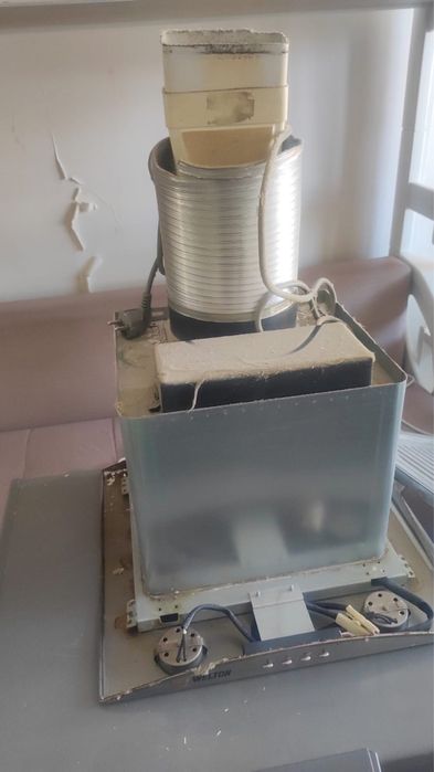 Продам хорошую вытяжку