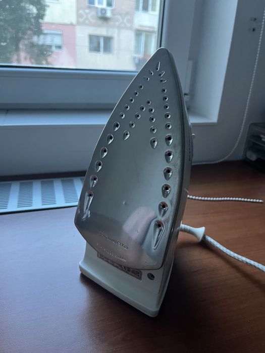 fier de calcat Rowenta effective