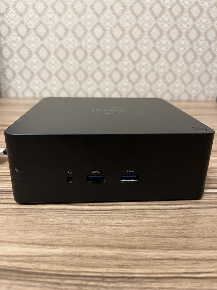 Док-станция Dell Thunderbolt 3 TB 16 240W