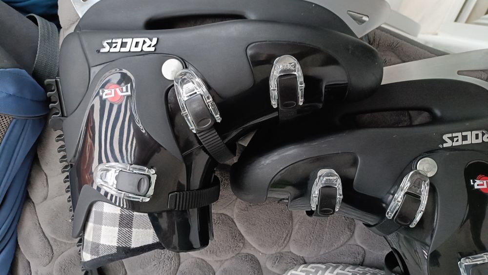 Patine gheata barbatesti 46-47,Roces stare perfecta