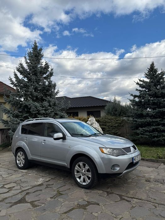 Mitsubisi  2000 diesel