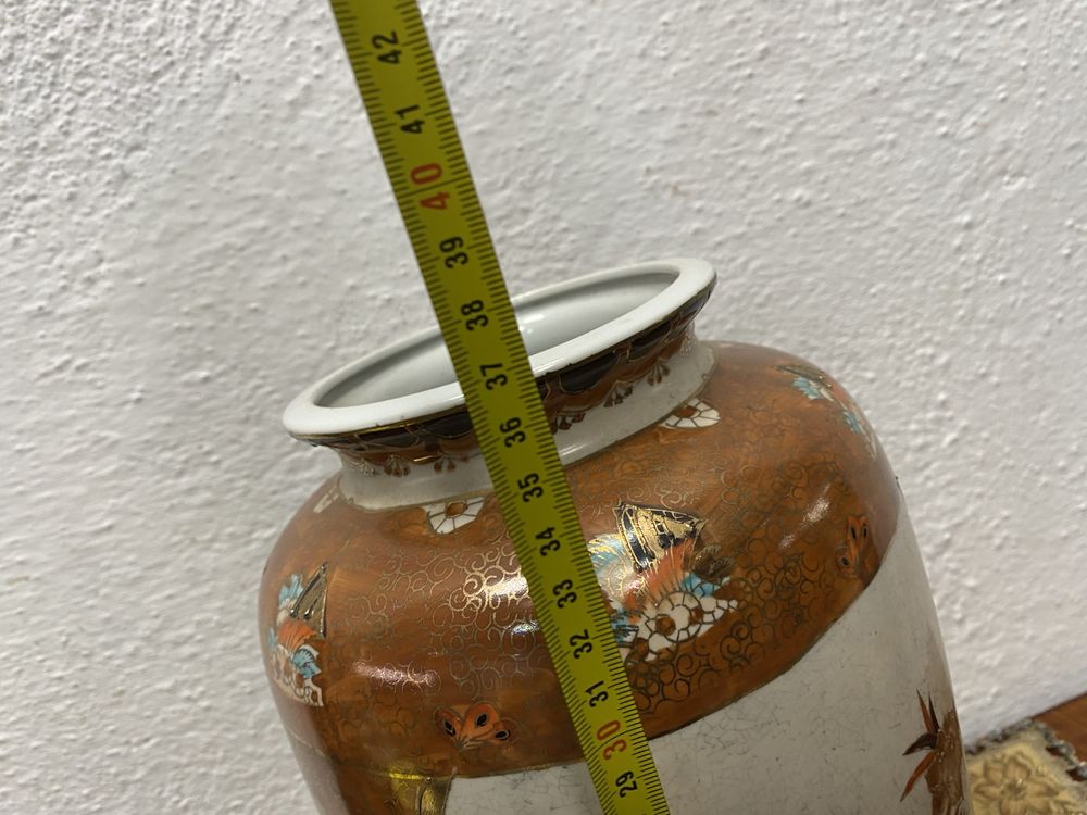 Стара китайска ваза от порцелан с маркировка