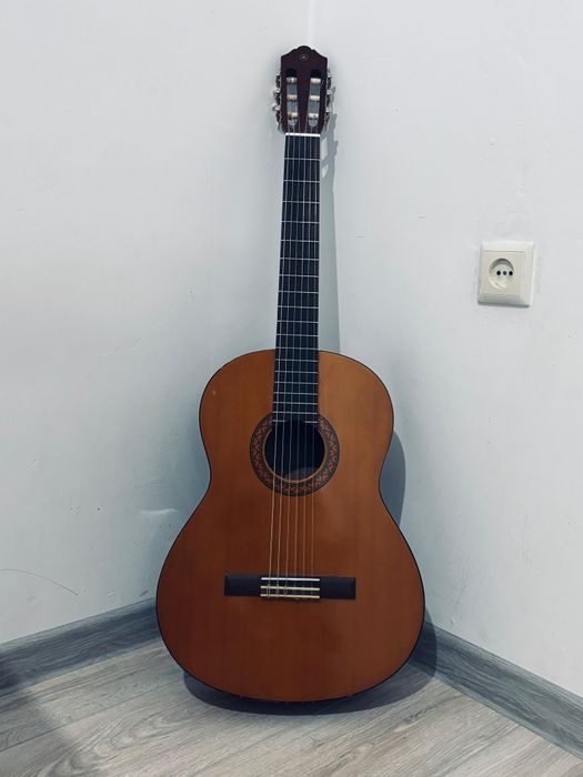 Yamaha c40 гитара