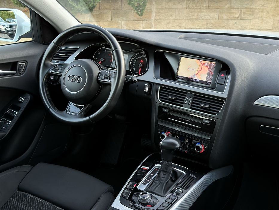 Audi A4 B8.5 Facelift - 2013 - Automat - S Line - Navi - Alb