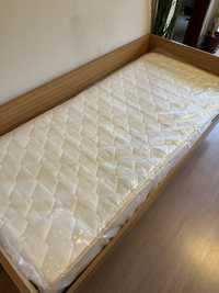 Легло с регулеруема подматрачна рамка и матрак