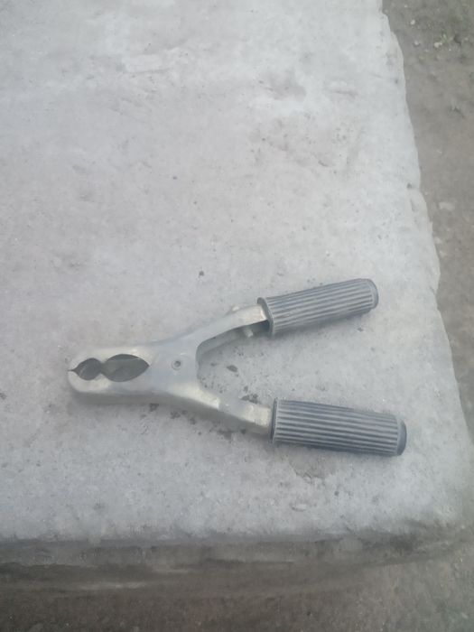 Зажим крокодильчик