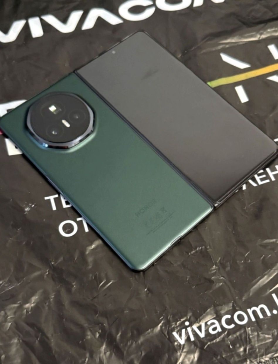 КАТО НОВ 512GB Honor Magic V3 Vivacom Гаранция 2027 Green Зелен