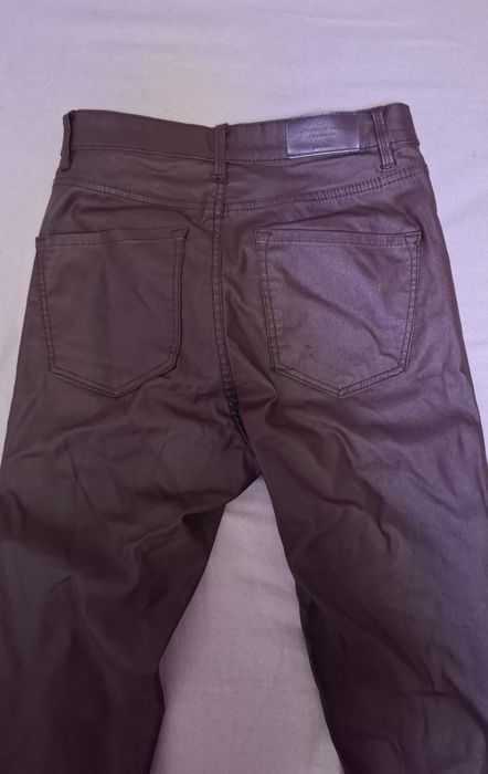Pantaloni de piele stradivarius