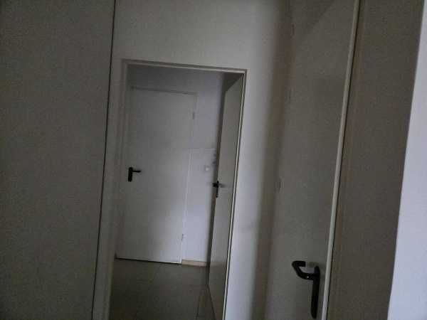 Продава се Тристаен апартамент в Бургас, Възраждане - 74 кв.м за 945 €/кв.м - Снимка #3