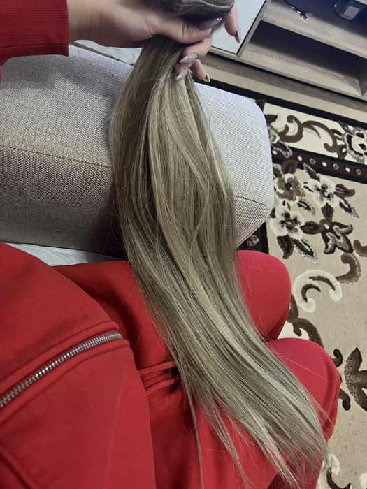 Екстеншъни само пробвани едно към едно с истинска коса