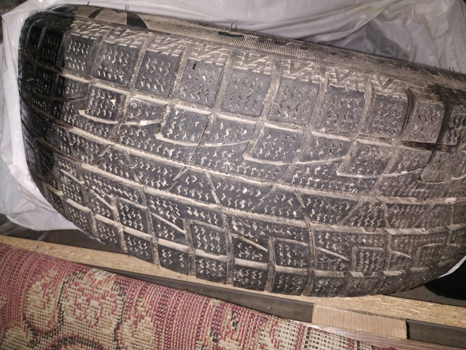 Продам зимние шины