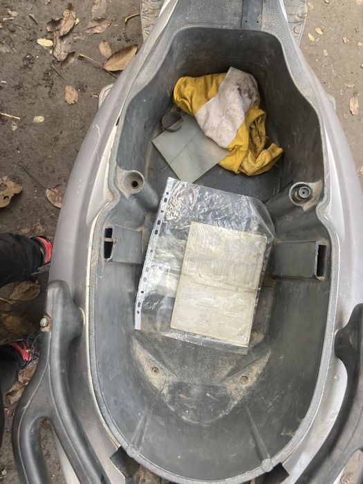 Vând scuter cu aria bun