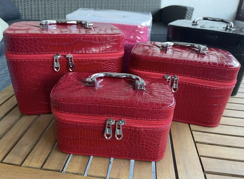 Разпродажба! Куфар за гримове 3 в 1