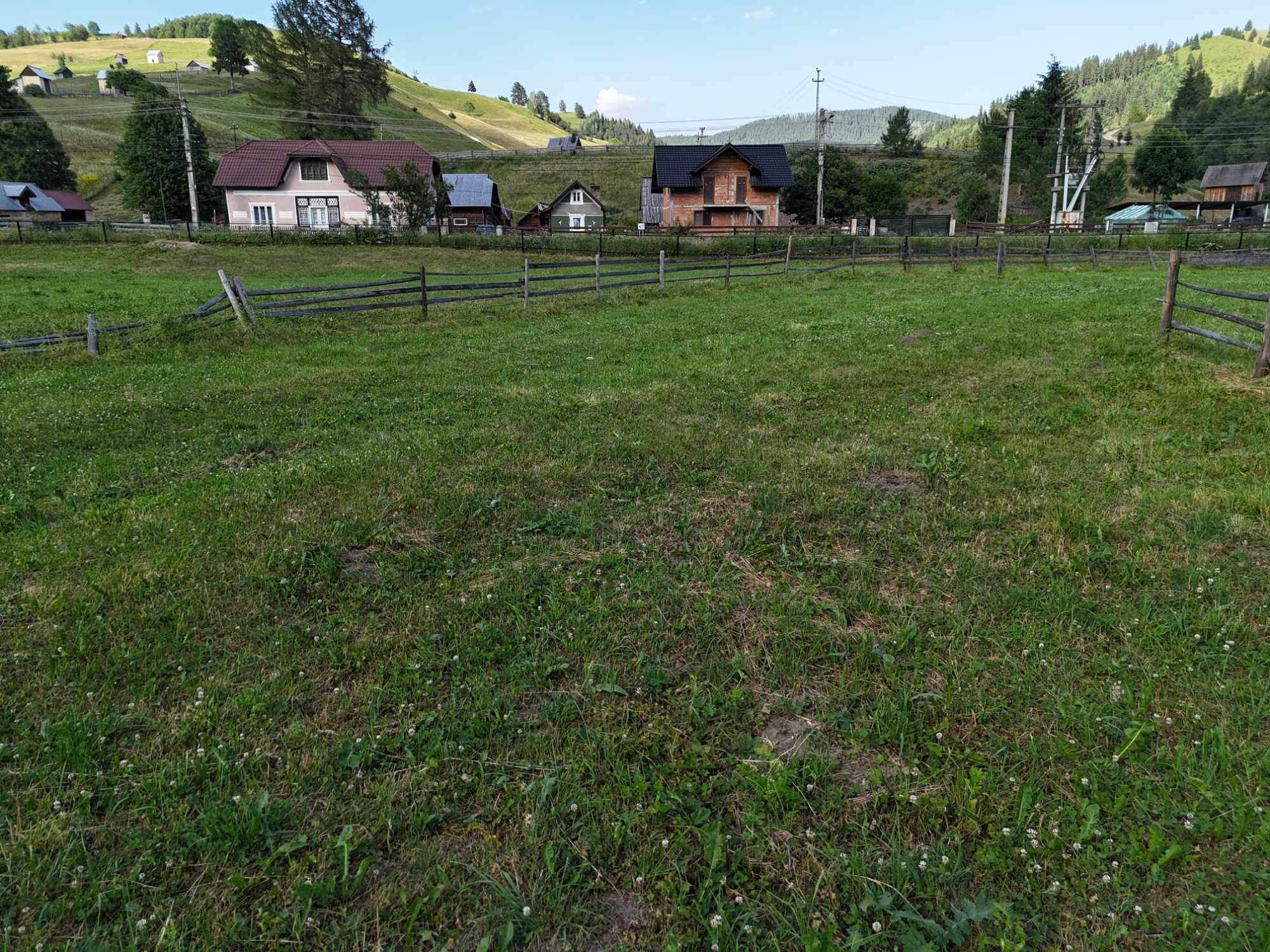 Teren intravilan de vanzare in Bucovina zona Breaza centru