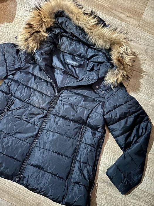 Черно яке с естествен пух