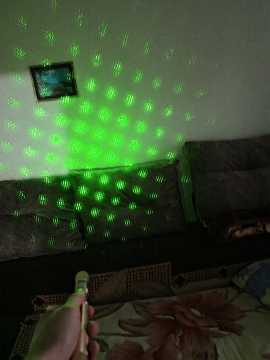 Лазерная зеленая мощная указка