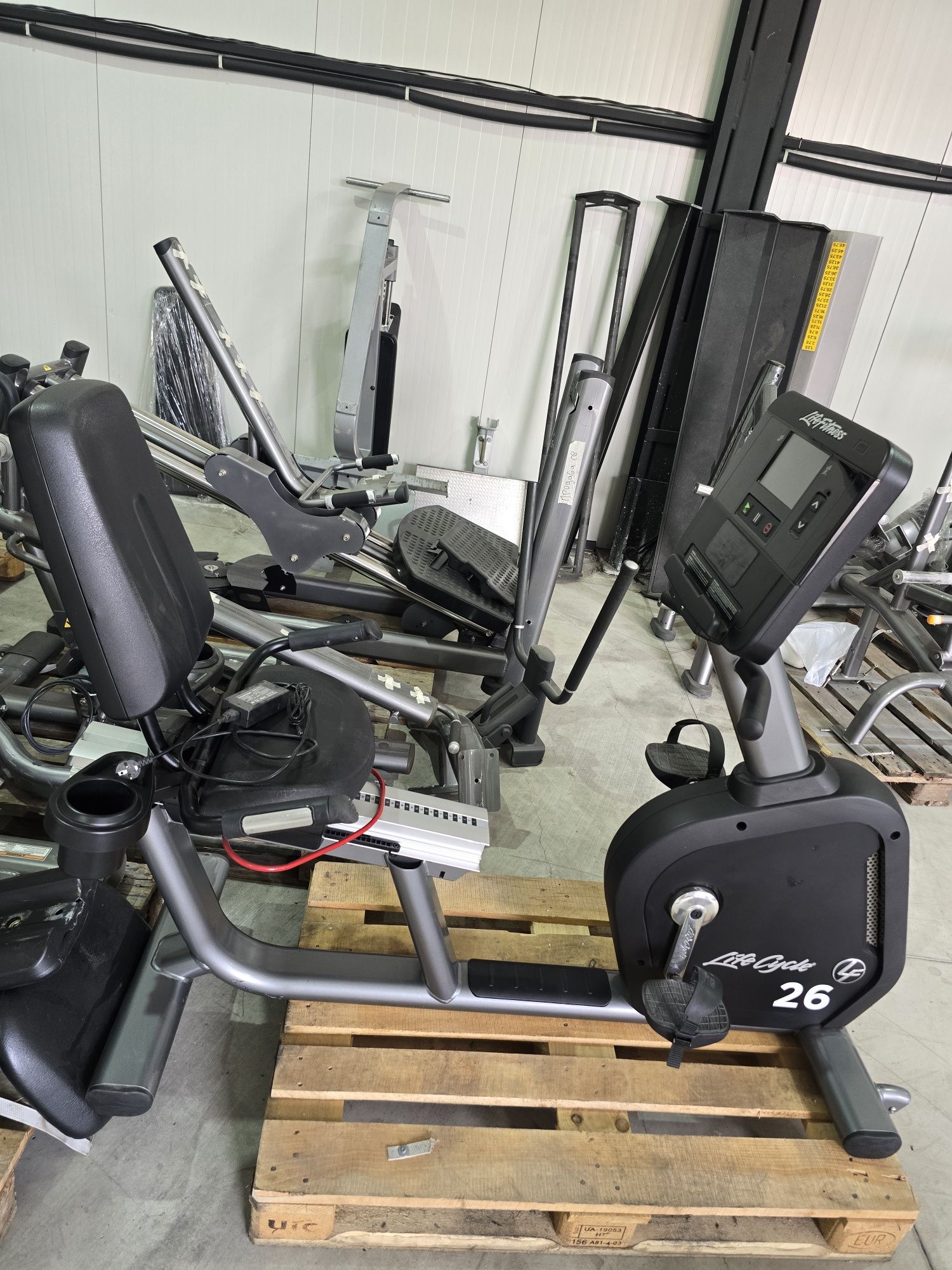 Life fitness bike лайф фитнес колело с облегалка без забежка