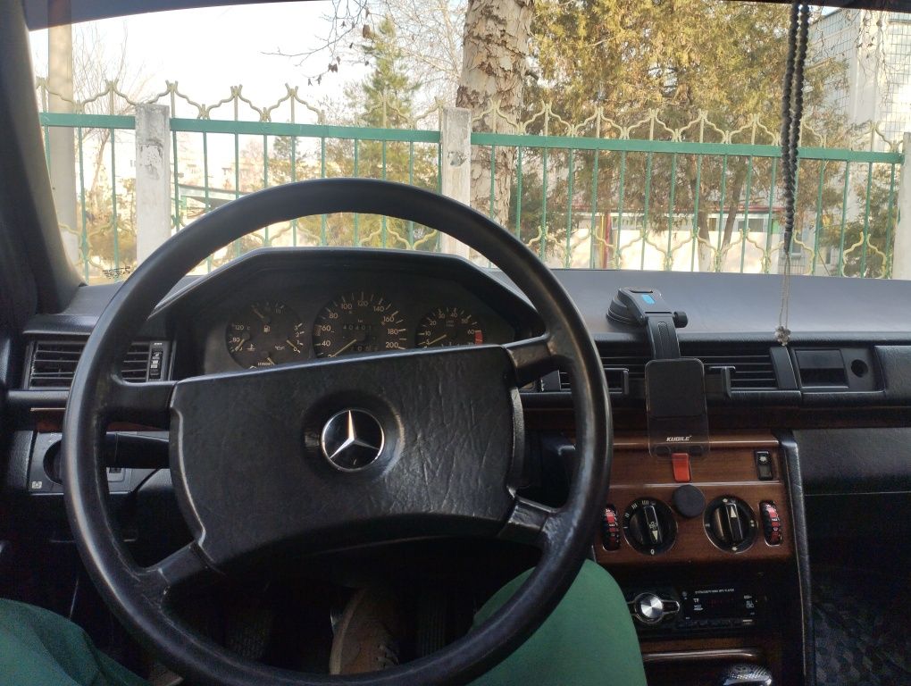 Mercedes-Benz w124 Сотилади!