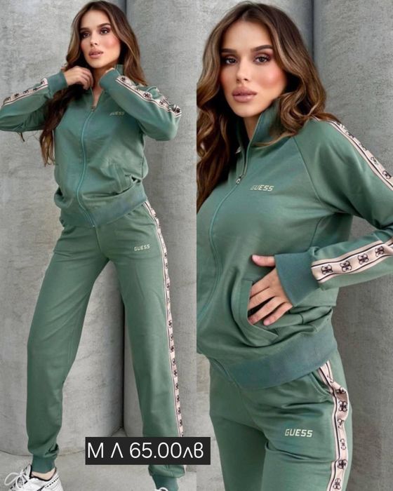 Дамски спортни комплекти