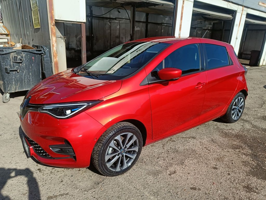 Renault Zoe Intens 50Kw 135CP garantie(schimb doar cu Toyota Yaris GR)