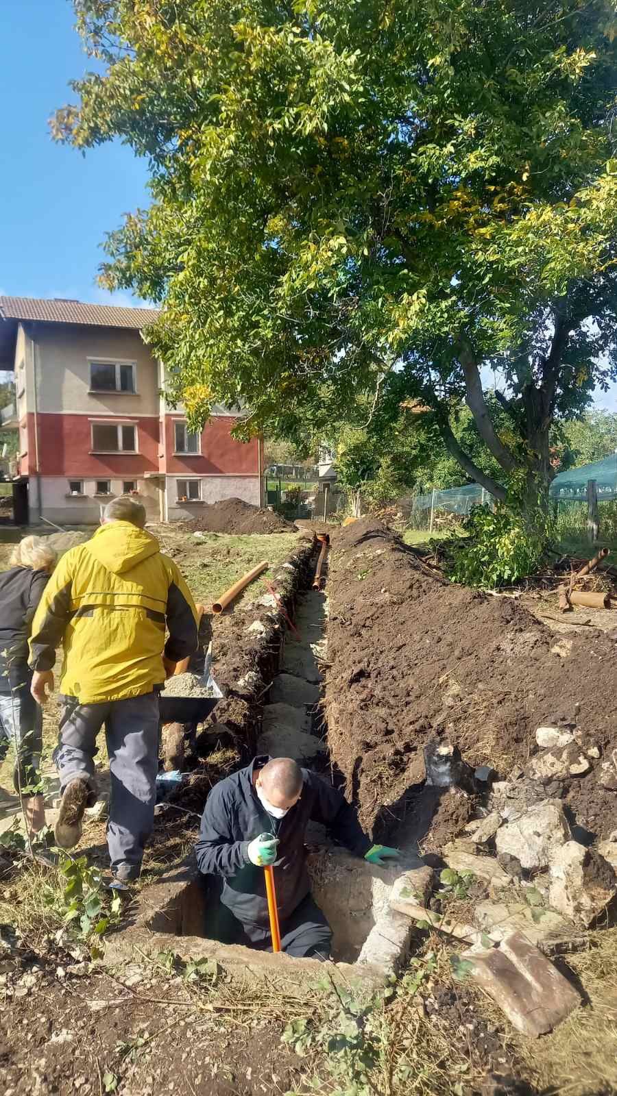 Услуги с Багер,Свредел за дупки,Дупки за огради