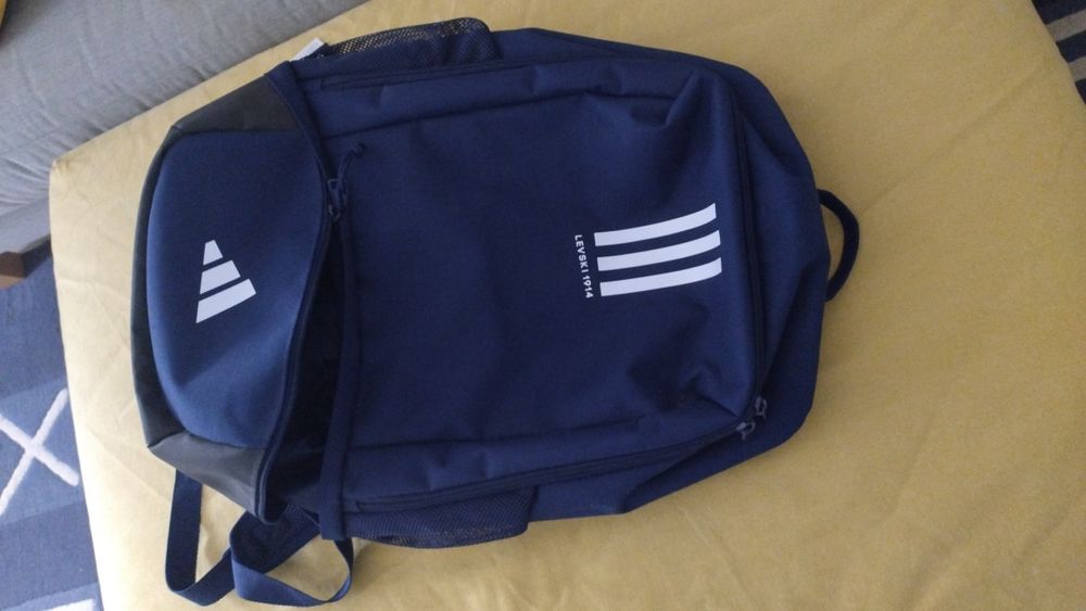 Раница на Левски Адидас тиро