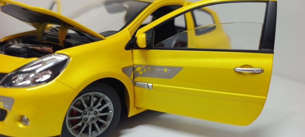 Machetă Renault Clio Rs F1 TEAM 1/18 Norev