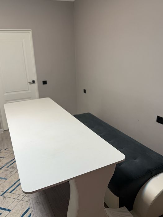 Продаётся диван 3 в 1 ,  1-диван , 2-кровать , 3-стол.