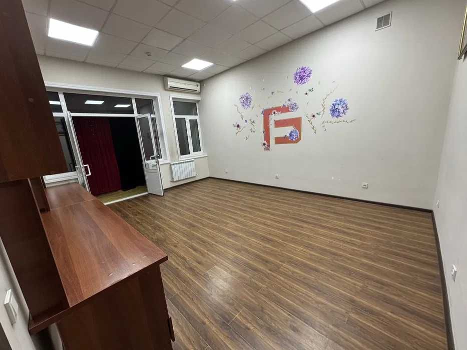 Сдается Недвижимость В доль Дороги, Яккасарайского района, ЦЕНТР
