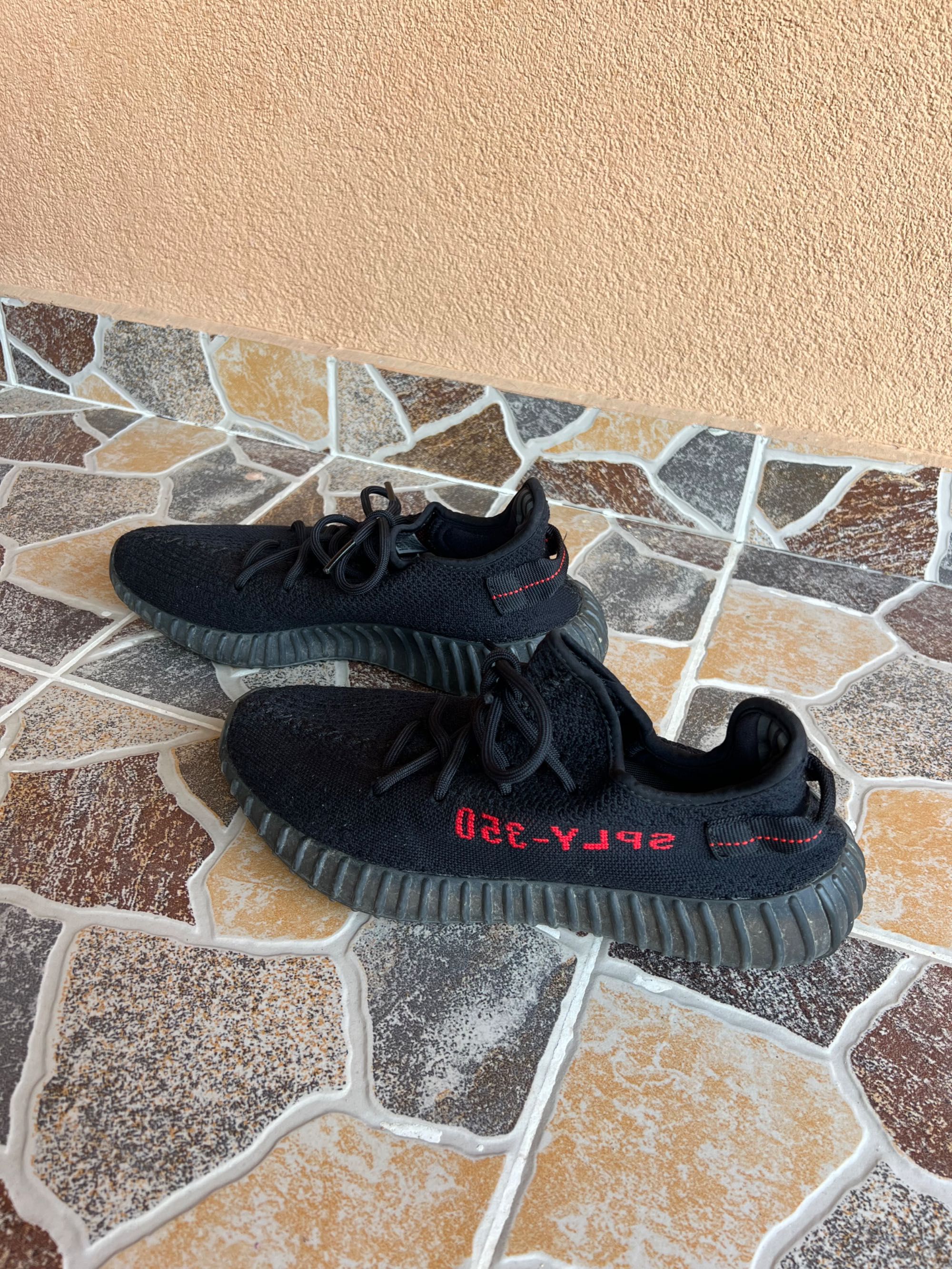 Маратонки Adidas Yeezy