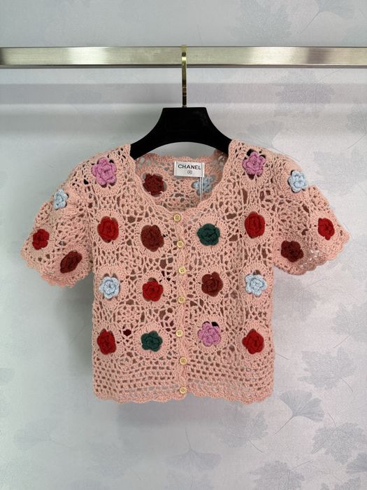 Жилетки Chanel, LV