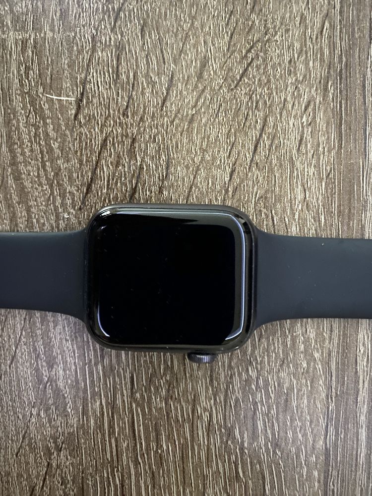 Apple Watch SE 44 mm