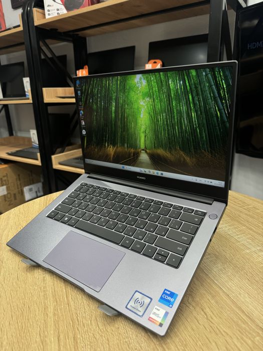 Huawei ноутбук.