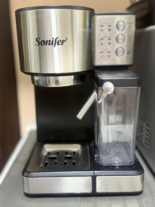 Продается кофе машина Sonifer