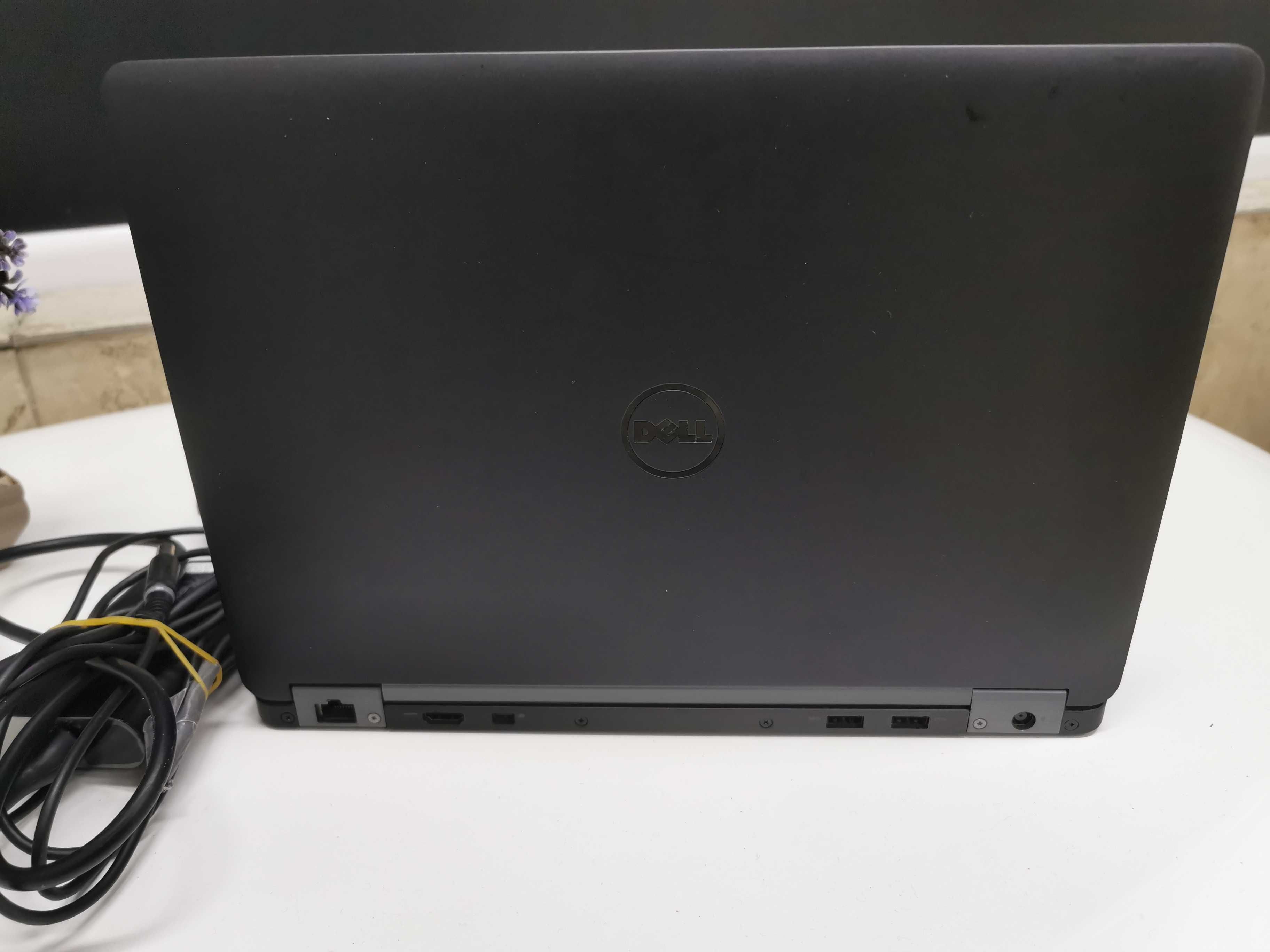 Лаптоп Dell Latitude E7270, Intel Core i5 6300U, 16GB RAM DDR4, 512 GB