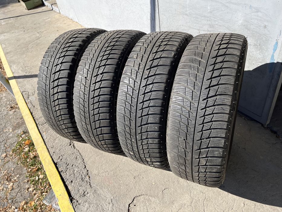 4 бр. зимни гуми 215/60/16 Bridgestone DOT 4516 5-5,5 mm